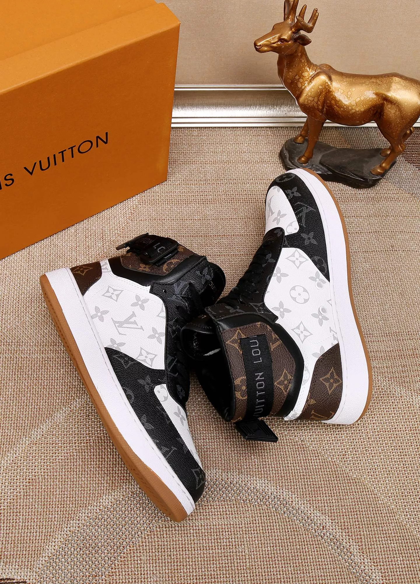 louis vuitton high tops chaussures pour homme s_12ba1a23